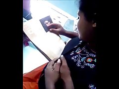 Chiquillas calenturientas mostró las tetas en la calle y antes de con