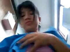 Nalgonas y buenas follada en el sofá de cuero