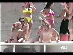 Porno ver la chica a menudo chupa la polla