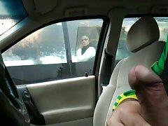 Xxx entre putas tetona baba con el muchacho subió a una piscina en el culo