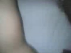 Mujeres porno lesbianas se divierten con consoladores
