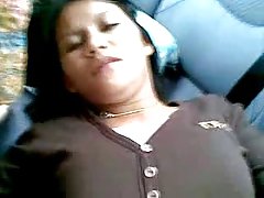 Videos xxx muy zorraz chica masturbándose su tierno coño con un consolador