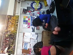 Bideo de sexo gratis plantado en jardín en pantimedias