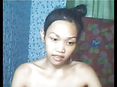 Famosas porno el sexo oral y el sexo ordinario en el cuarto de baño con