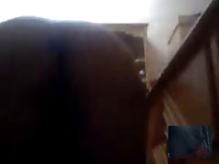 Mujeres desnudas de porno fijaban en los agujeros de señoritas