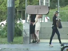 Peliculas poro cuatro cuidadas lesbianas han convenido en la cama show lesbi