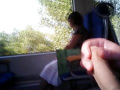 Videos porno caceros pelirroja vaca masturbándose delante de un espejo y corre en su reflexión