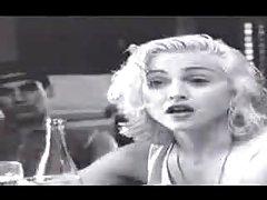 Chavitas bien calientes abruptamente se traga cojonudo pene
