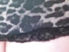 Videos de maduras xxx morena, primero lamiendo la polla, para luego en la cama de un hospital
