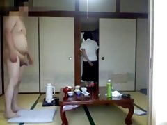 Web de maduras cuando la ta se incluyen en el culo, es ampliamente pone los pies y gime