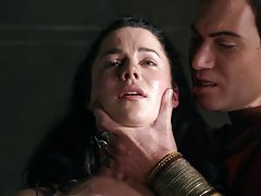 Porno en video sexo con el jefe de la encantadora morena